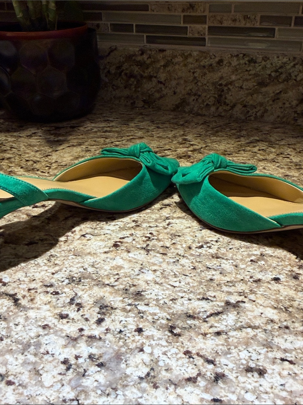 J. Crew Factory Kelly Green Bow Pointed-Toe Slingback Kitten Heel Pumps - Picture 6 of 13
